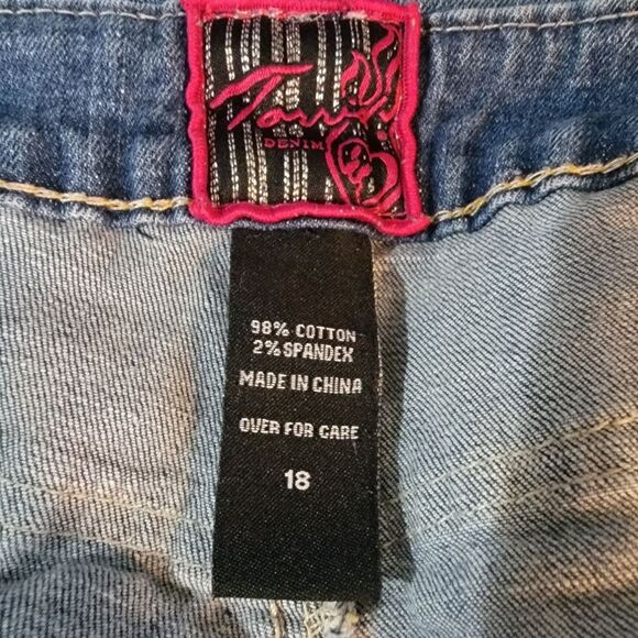 Torrid Vintage Raw/Released hem Capri Denim Jeans Size 18 - Picture 7 of 7